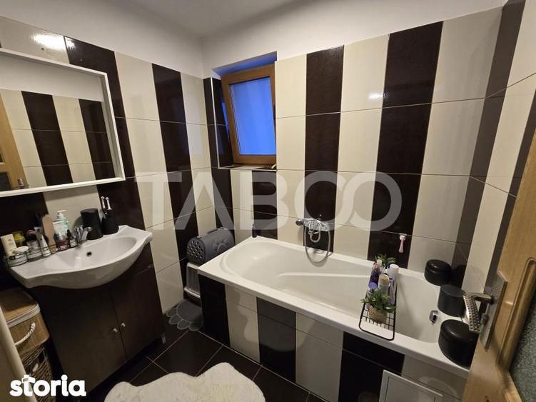 Apartament cu 3 camere decomandat, mobilat în Tilișca
