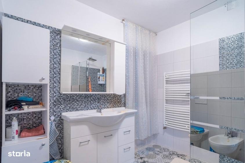 Casă cu 4 camere cu Teren 2825 Mp în Păuliș