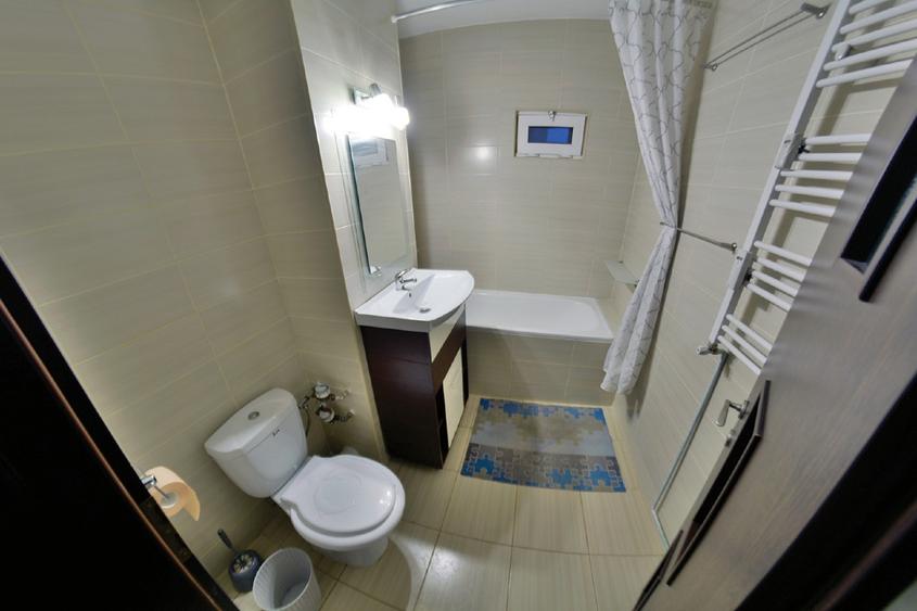 Apartament de inchiriat/ PROPRIETAR /3 camere /et.9 din 10/decomandat - 5