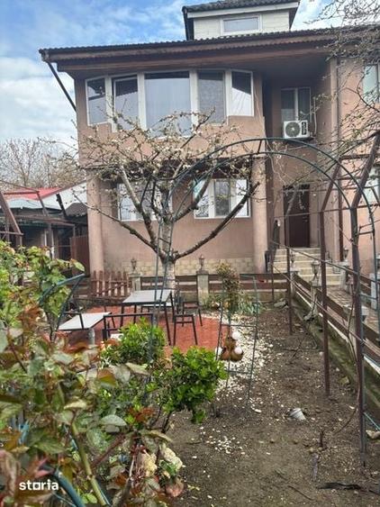 Casă cu 4 camere cu Teren 180 Mp în Gării