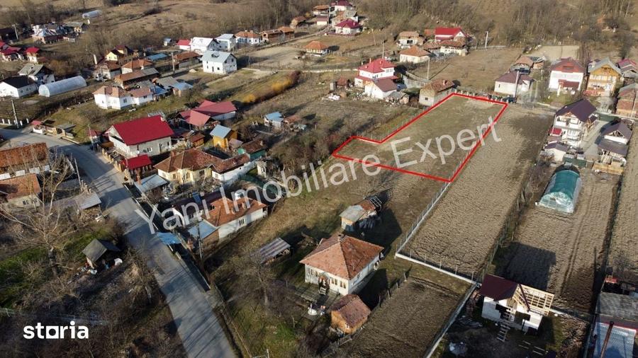 Teren de 1000 mp, în Băiculești