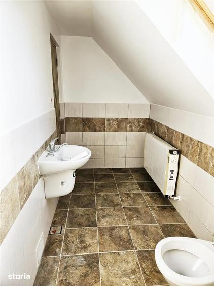 Casă cu Teren 1633 Mp în Central