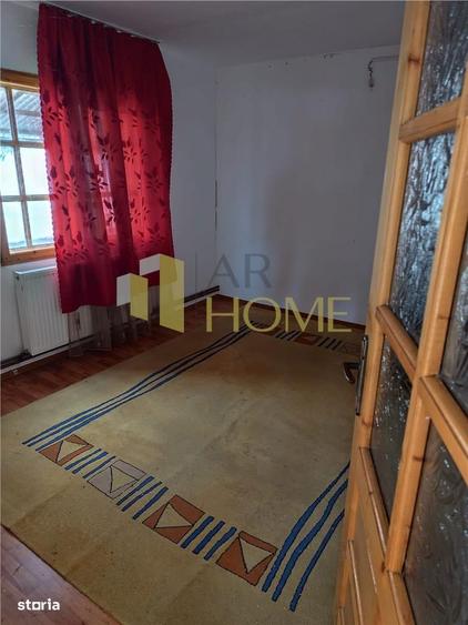 Casă cu 4 camere cu Teren 11250 Mp în Teișani