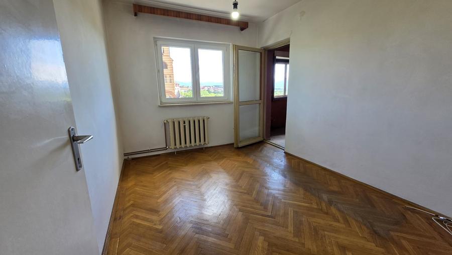 Apartament cu 3 camere 2 bai 2 balcoane si pivnita de vanzare in Strand - 5