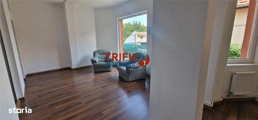 Casă cu 3 camere cu Teren 430 Mp în Central