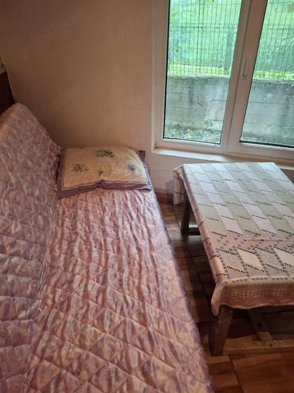 Casă cu Teren 900 Mp în Central