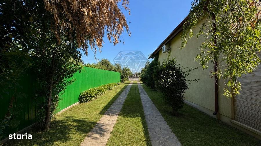 Casă cu 4 camere cu Canalizare în Zahanaua