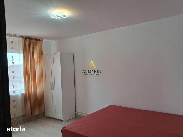 Apartament cu 2 camere în Micro 3
