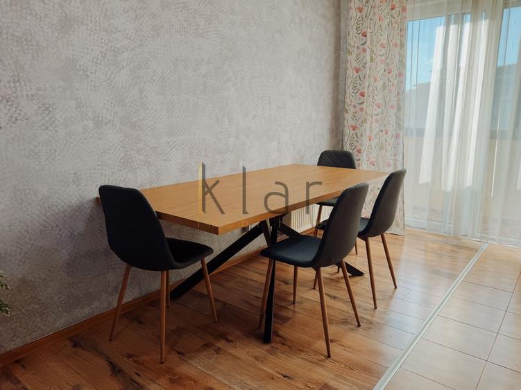 Apartament cu 2 camere semidecomandat, mobilat în Florești