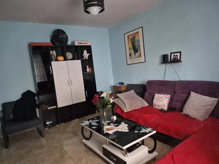 Casă cu 4 camere cu Teren 427 Mp în Central