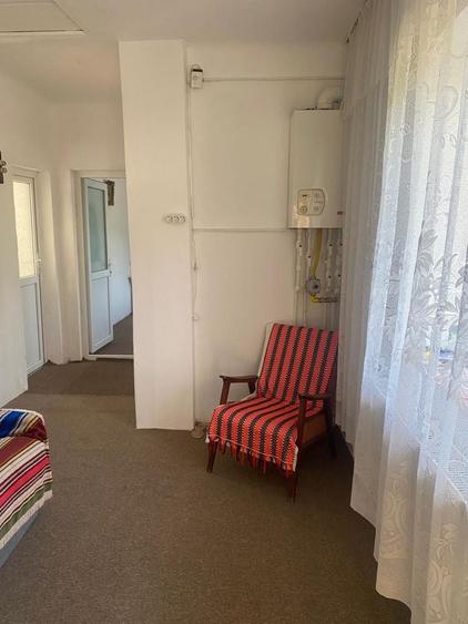 Casă cu 2 camere decomandat în Valea