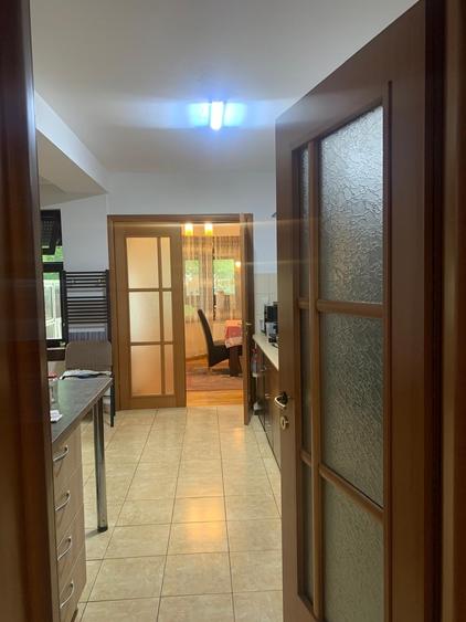 Casă cu 8 camere cu Canalizare în Snagov
