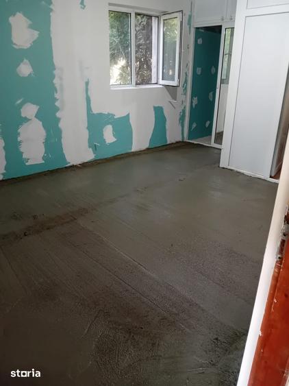 Casă cu 5 camere cu Teren 500 Mp în Central