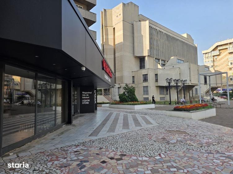 Spațiu comercial, de 180 mp, în Central