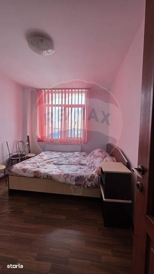 Apartament cu 3 camere în Vitrometan