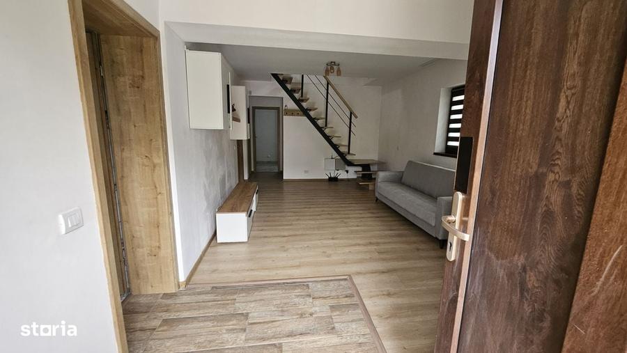 Casă cu 4 camere în Granit