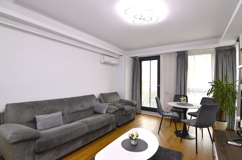 Apartament cu 2 camere decomandat, mobilat în Unirii