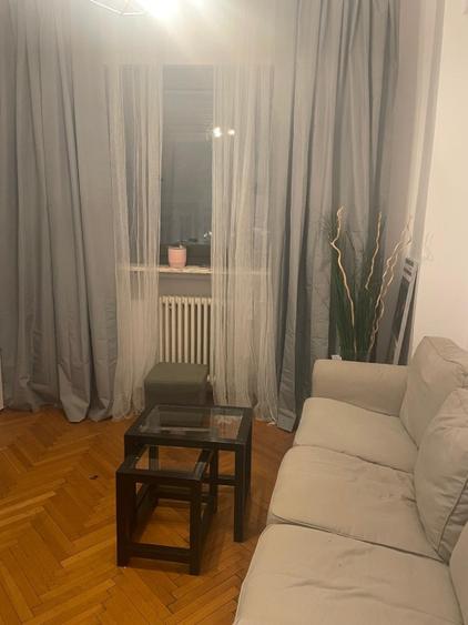 Garsonieră decomandată în Universitate