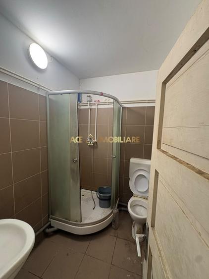 Apartament cu 3 camere decomandat, mobilat în Unirii