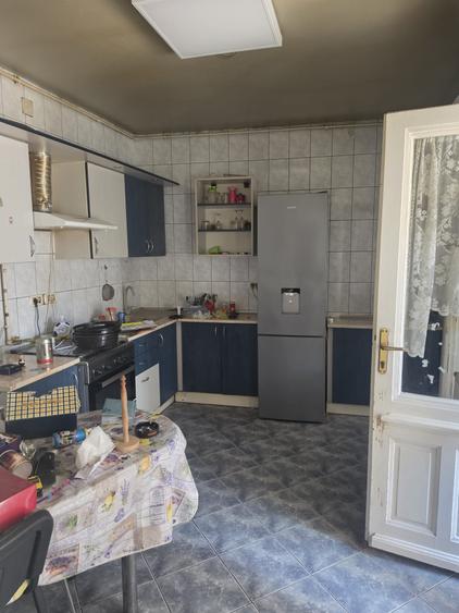 Casă individuală cu 4 camere cu Canalizare în Vatra Luminoasă