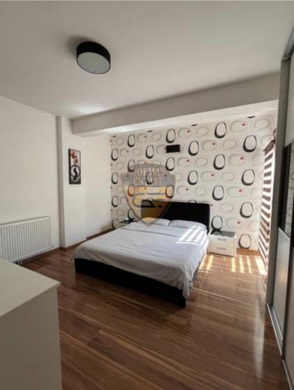 Apartament cu 3 camere decomandat, mobilat în Primo