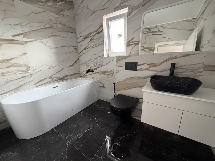 Duplex cu 4 camere cu Canalizare în Moșnița Nouă