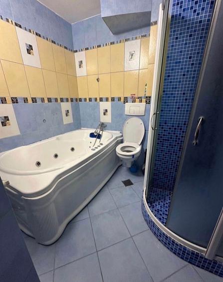 Apartament cu 3 camere decomandat în Păcurari