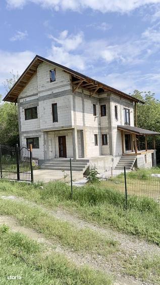 Casa Cu Teren 1200 Mp| Str. Apusului - Copacelu - 19