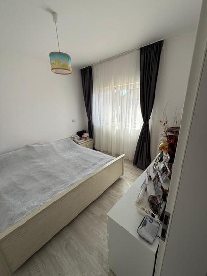 Apartament cu 3 camere decomandat în Giroc