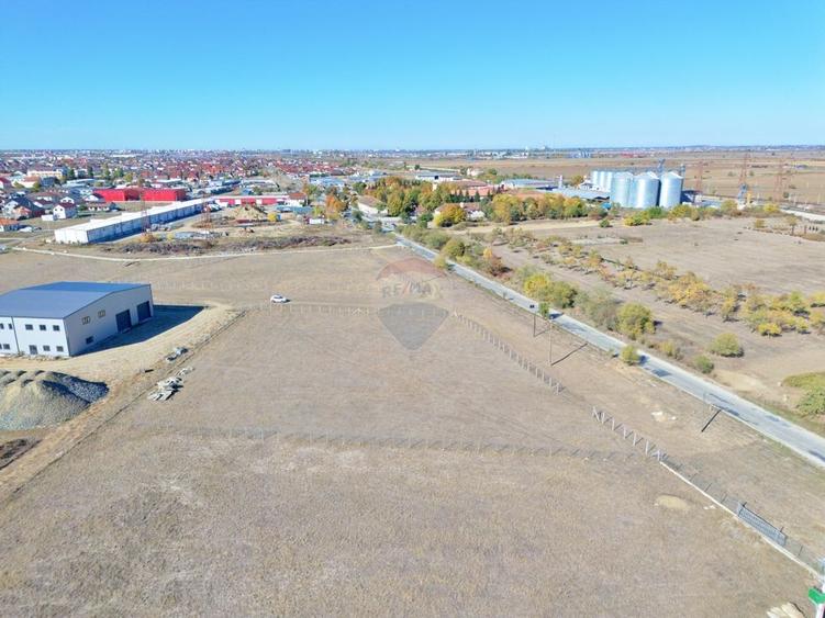 Teren Construcții intravilan de 4800 mp, în Vladimirescu