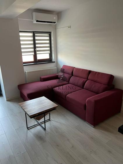 Apartament cu 2 camere semidecomandat, mobilat în 1 Mai