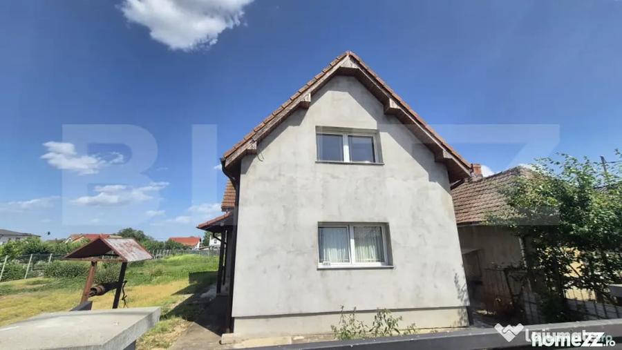Casa cu 3 dormitoare de vanzare, 150 mp, teren 1345 mp, loca - 4