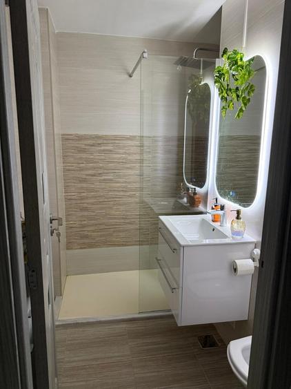 Apartament cu 3 camere decomandat în 13 Septembrie