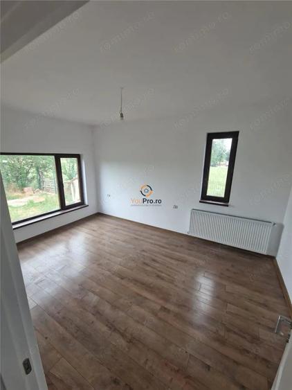 Casă cu 1 camere cu Teren 750 Mp în Dragșina