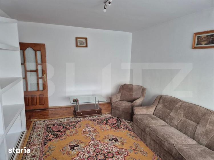 Apartament cu 3 camere decomandat, mobilat în Obcini