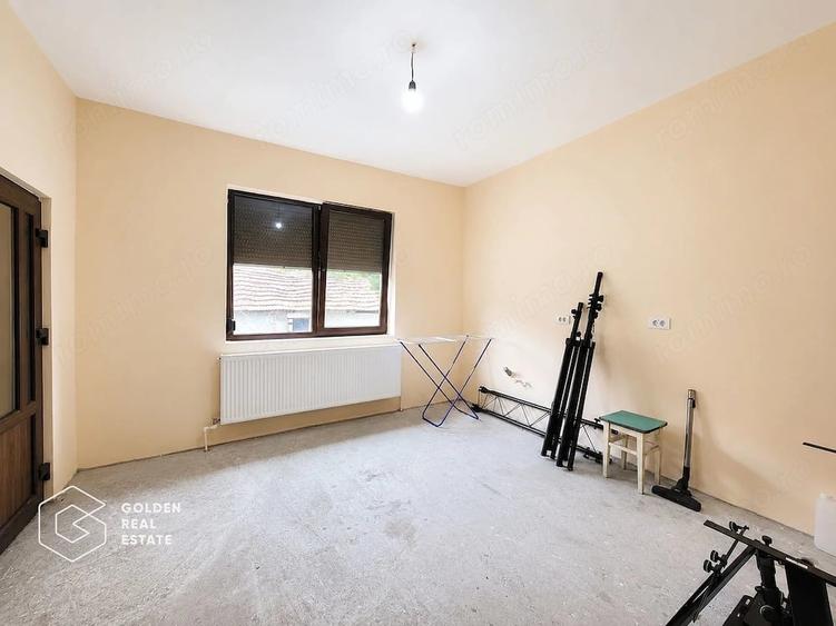 Casă cu Teren 2355 Mp în Ususău