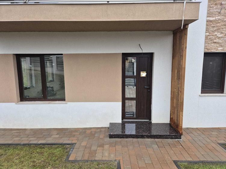 Duplex cu 4 camere cu Canalizare în Chinteni