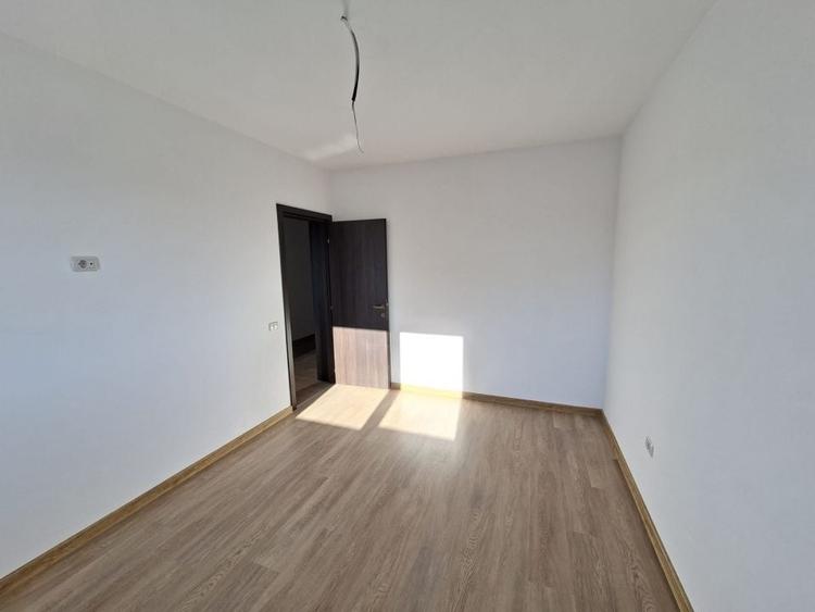 Apartament cu 2 camere decomandat în Sânpetru
