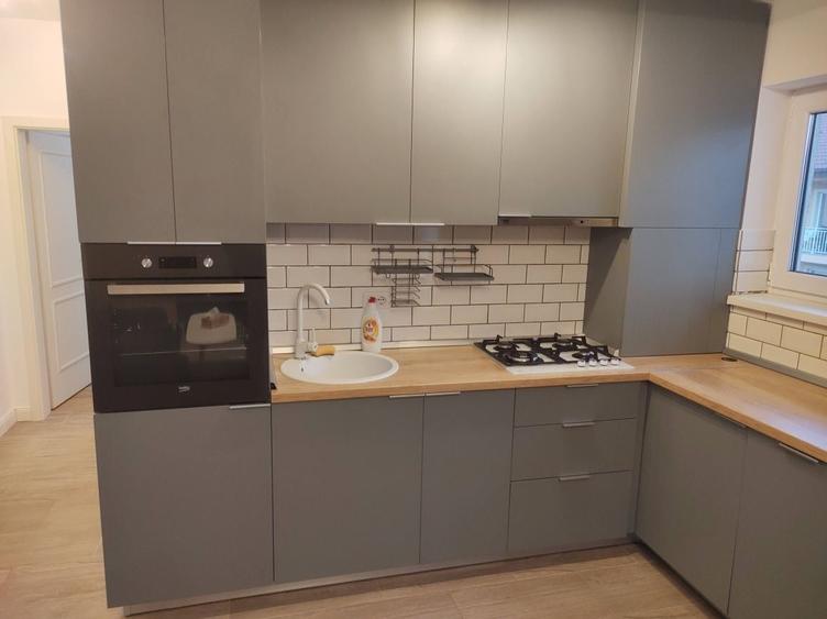Apartament cu 2 camere decomandat în Dumbrăvița