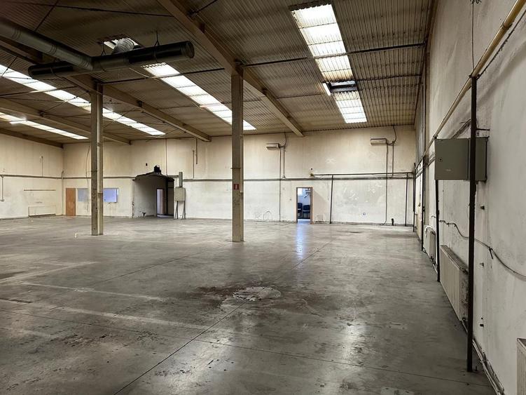 Spațiu industrial, de 596 mp, în UTA