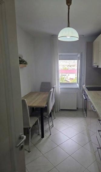 Apartament 3 camere, complet mobilat si utilat , loc de parcare zona centrala! - 8