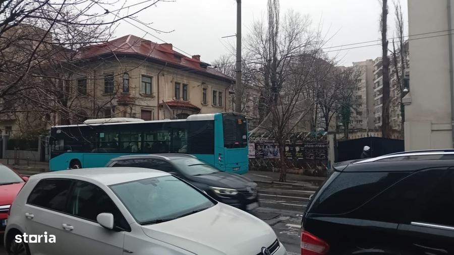 Spațiu comercial, în Dacia