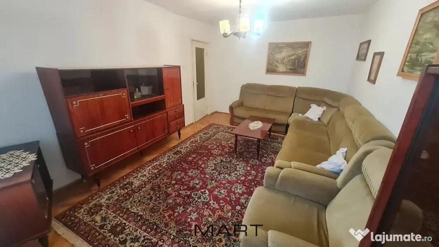 Apartament cu 3 camere decomandat în Ștrand
