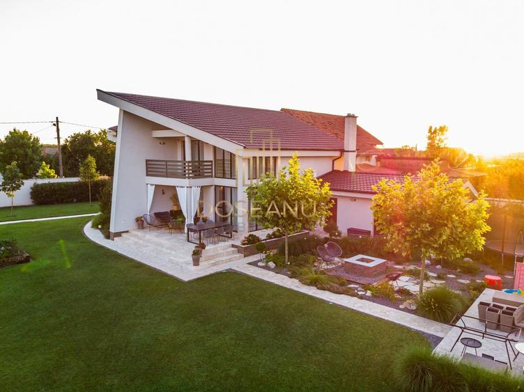 Casă individuală cu 4 camere cu Canalizare în Cheriu