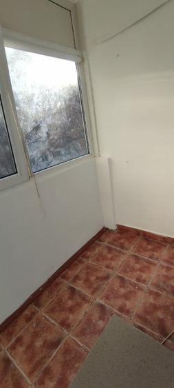 Apartament cu 2 camere decomandat în Titan