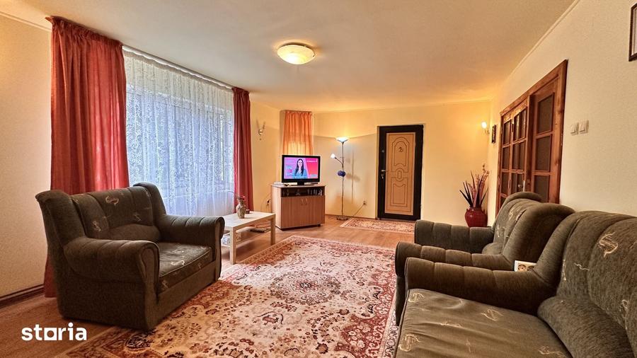 Casă cu 5 camere cu Teren 1800 Mp în Homorâciu
