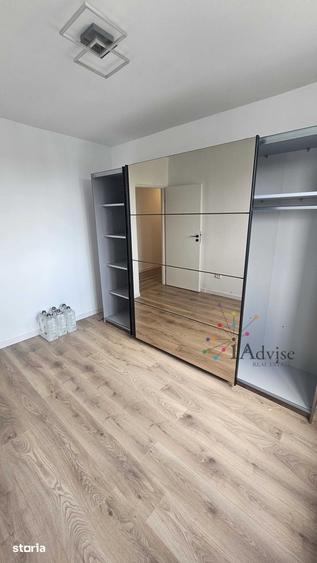 Apartament cu 4 camere semidecomandat în Astra