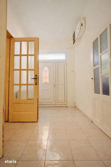 Apartament cu 3 camere în Traian
