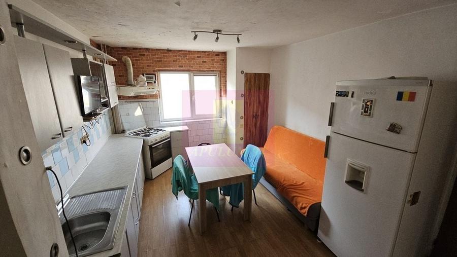 Apartament cu 2 camere decomandat, mobilat în Vitan