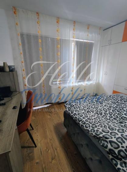 Apartament cu 3 camere semidecomandat, mobilat în Florești